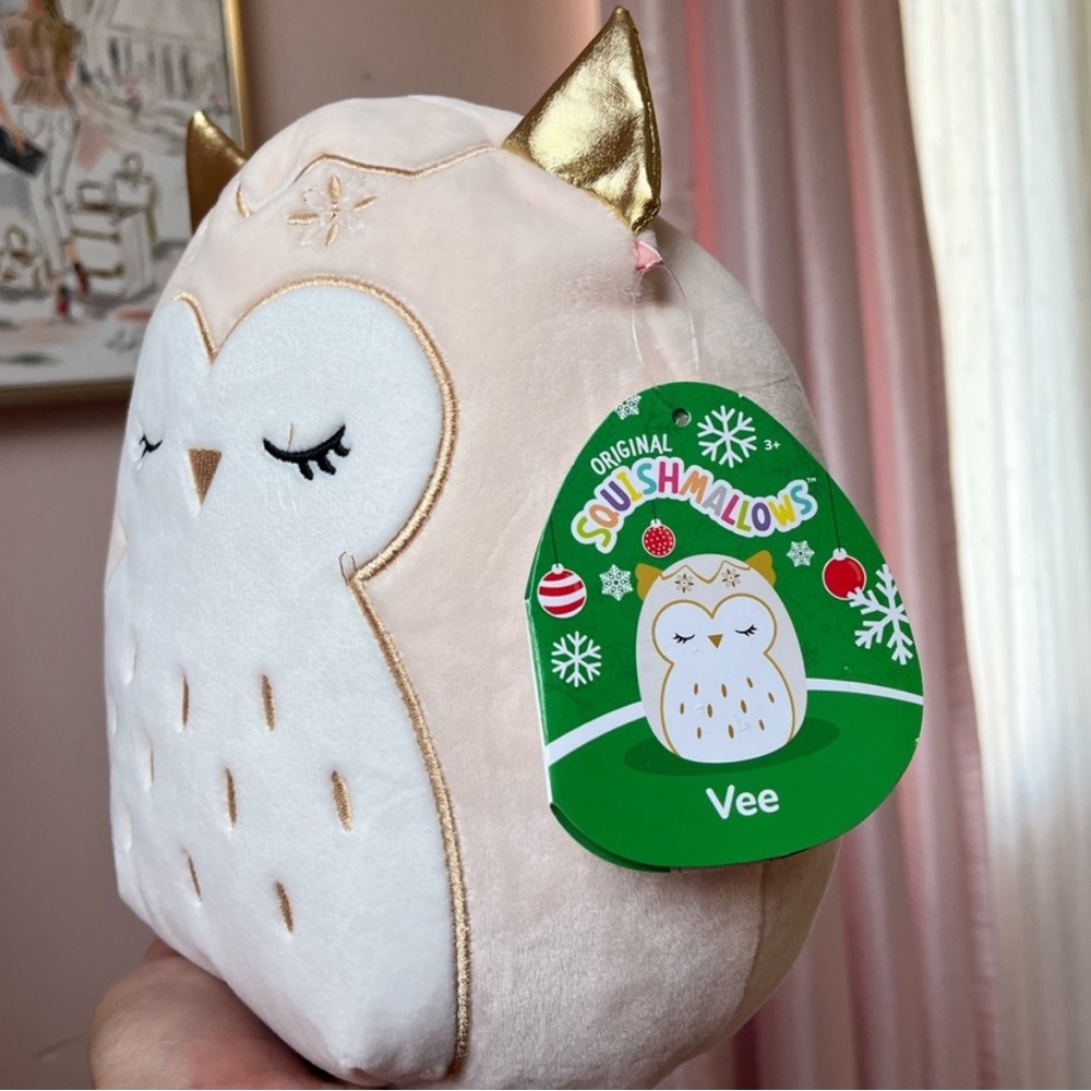 12” Vee the owl Christmas 2022 Squishmallow - Soft and Squishy Holiday NWOT